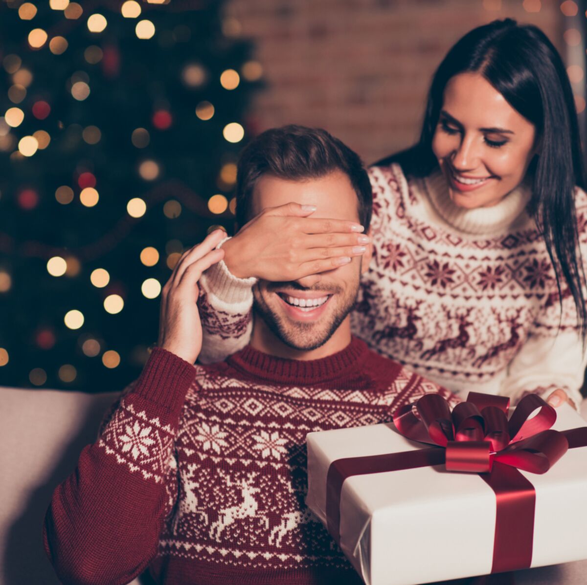 GIFTS TO GIVE CADEAUX À OFFRIR